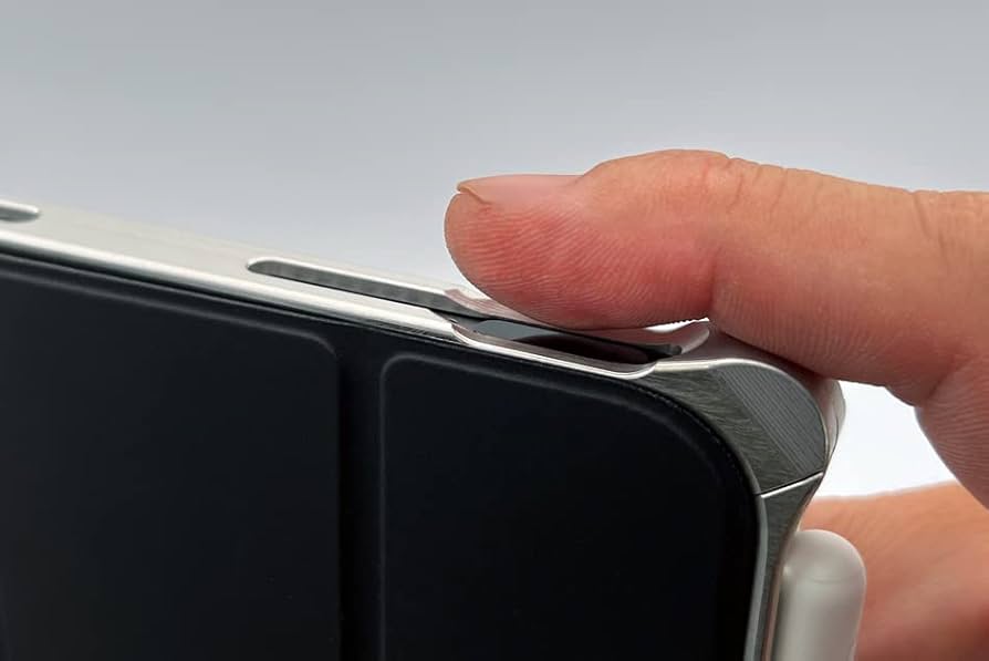 Amazon.co.jp: GILDdesign ギルドデザイン ソリッドバンパー for iPad